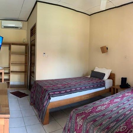 Prambanan Guesthouse Yogyakarta Ngoại thất bức ảnh