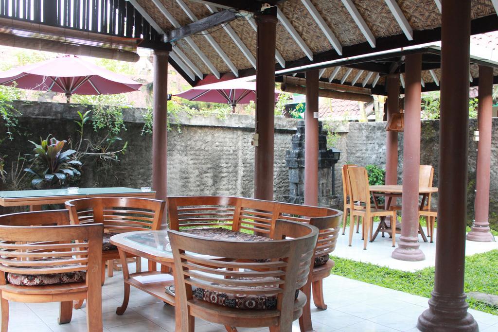 Prambanan Guesthouse Yogyakarta Ngoại thất bức ảnh