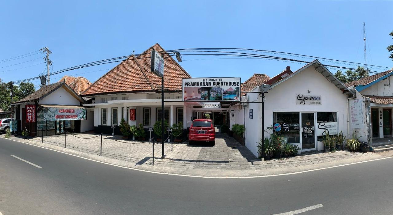 Prambanan Guesthouse Yogyakarta Ngoại thất bức ảnh